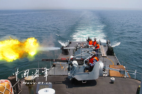 南海舰队某水警区特混编队实弹射击堪比大片