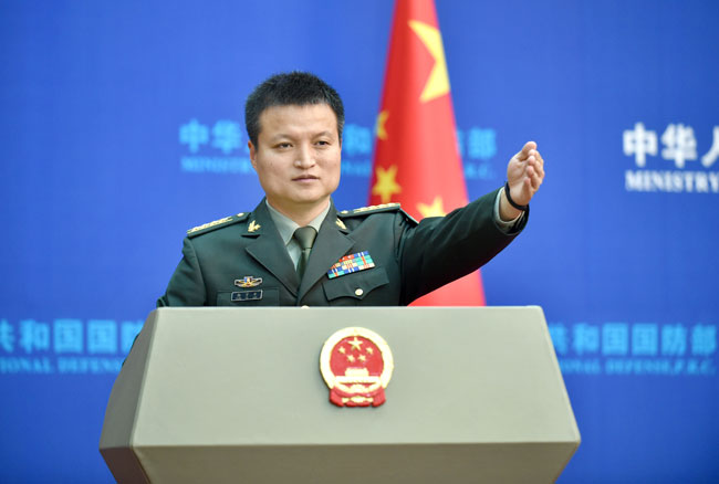国防部新闻发言人杨宇军就南海演训活动答记者问