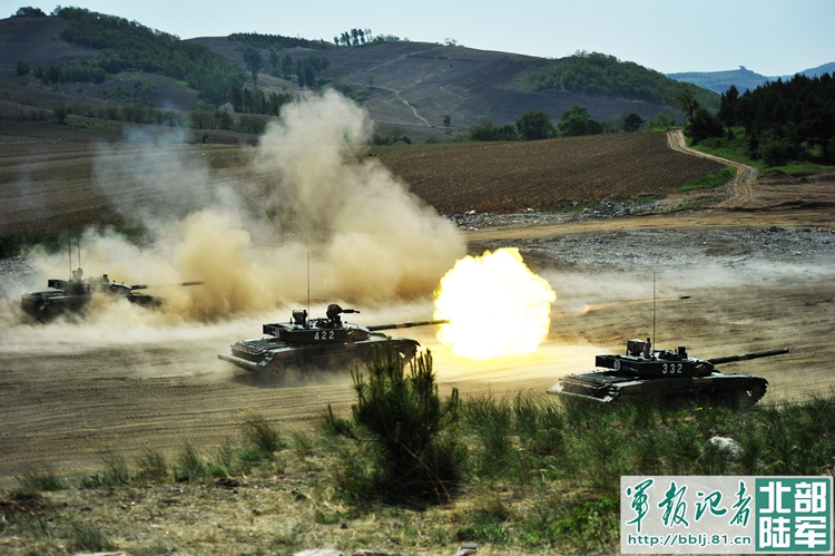 陆军第39集团军某旅主战坦克实射直击大图