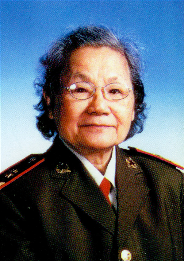 任原妇产科主任,主任医师,教授,院专家组成员,是解放军总医院建院首批