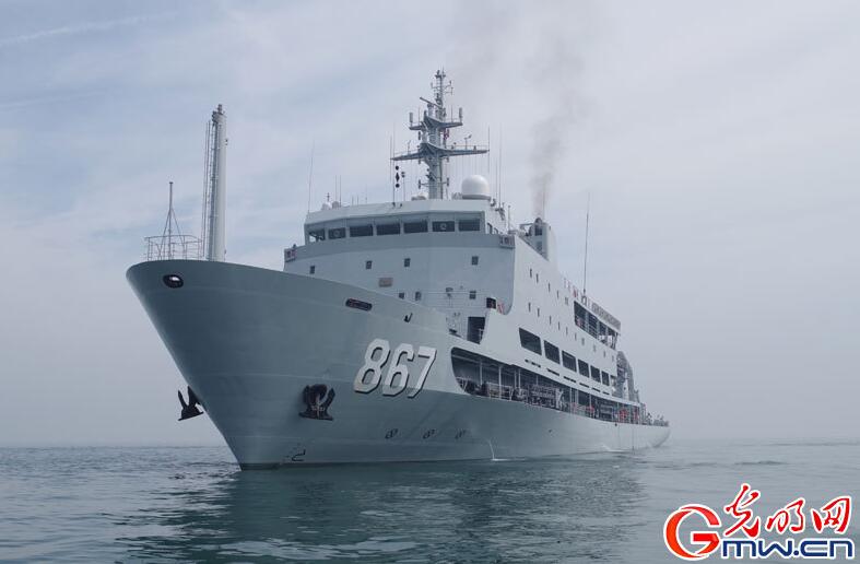 长岛船. (丁玉冰 摄)