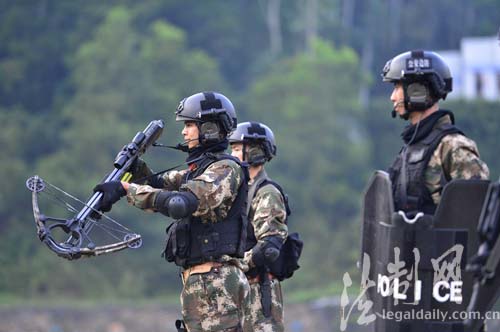 广东边防总队机动支队开展冬季大练兵活动