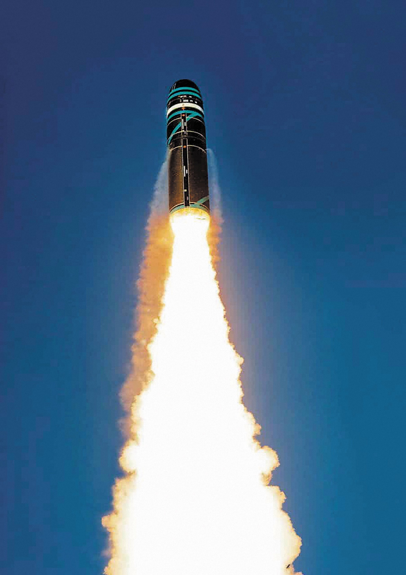 潜射弹道导弹:藏于深海的战略"重剑"