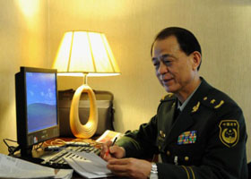 访十一届全国人大代表、公安部边防局政委傅宏裕