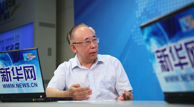 冯培德:建设强大的人民空军是当务之急