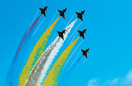 国防和军队建设,谱写强军兴军新篇章