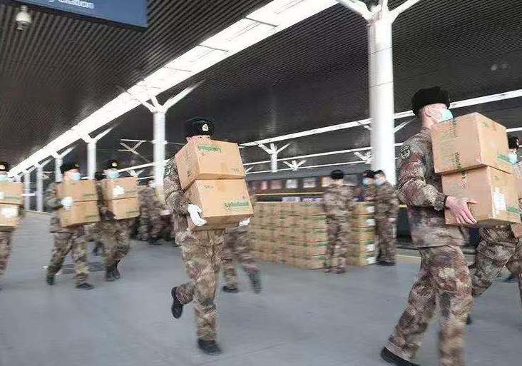 联勤保障部队紧急调拨防疫物资支援武汉