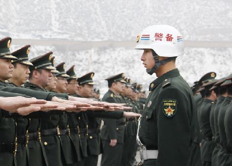 解放军加强首都驻军军容风纪管理 不符规定着装将被严格禁止