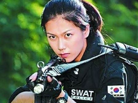 韩国女兵突破1万人 军方：履行任务能力卓越