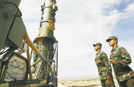 火箭军某导弹旅旅长李正连培育部队战斗作风记事