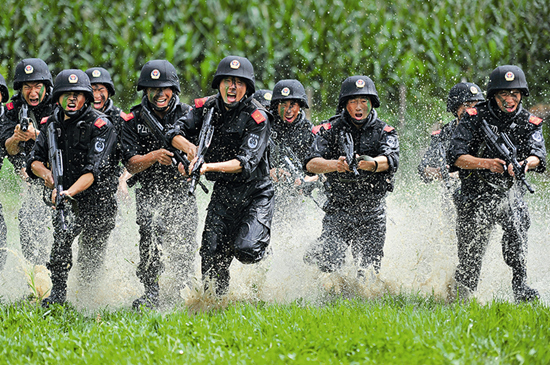 第九届"勇士竞赛"国际特种兵比武在约旦拉开帷幕
