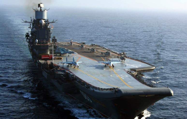 俄航母整修时出意外 甲板受损4人受伤1人失踪