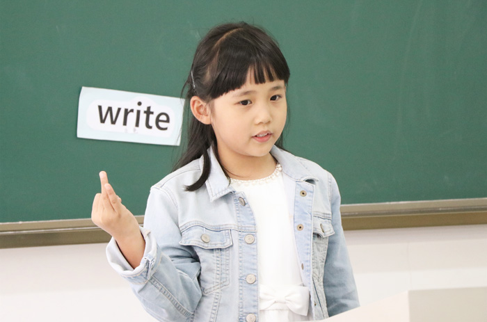 透过演讲看&ldquo;榜样&rdquo;：&ldquo;地球村&rdquo;的孩子们心中最敬佩谁？