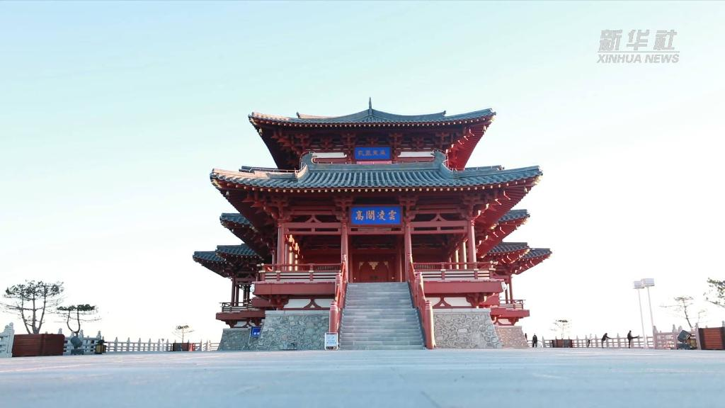 阁,建筑风格为仿唐纯木结构建筑,是"华夏东极"抚远市开发全域旅游的