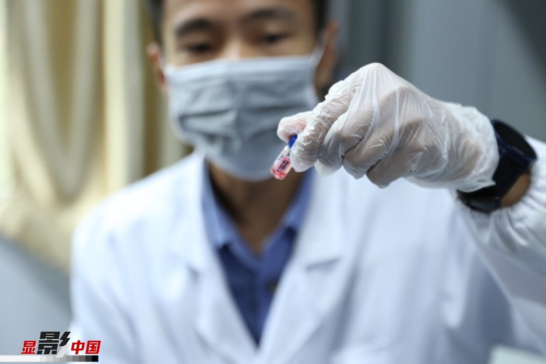 走进公安局毒品鉴定中心