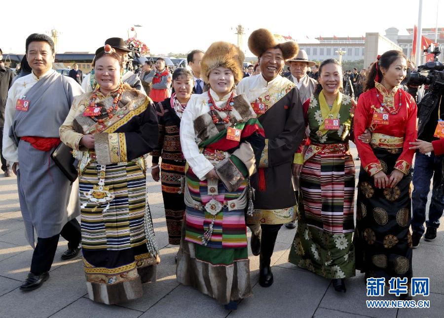 （十八大&middot;基层代表风采）（1）阿梅：带着高原群众的心声到北京