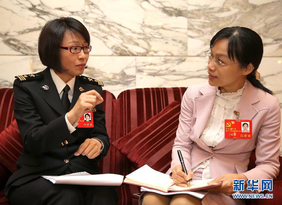 用行动擦亮海关关徽——杨杰