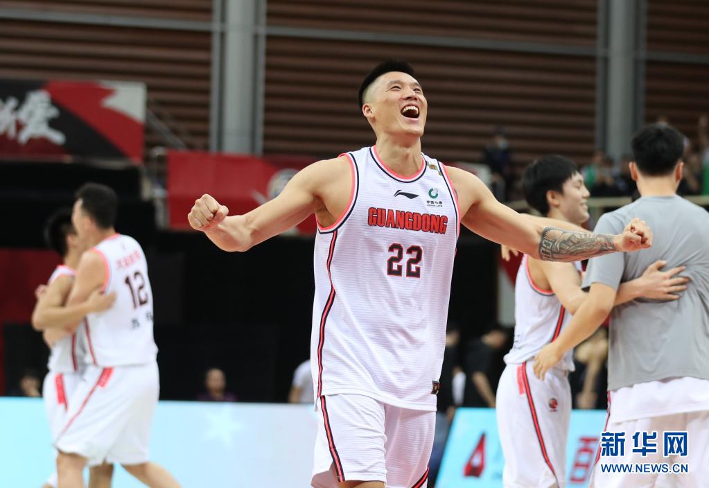 在2020-2021赛季中国男子篮球职业联赛(cba)总决赛第三场比赛中,广东