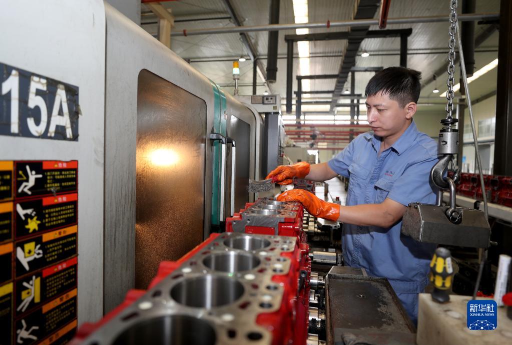 智能,绿色"的原则,整合园区装备制造产业资源,加强机械装备领域新材料