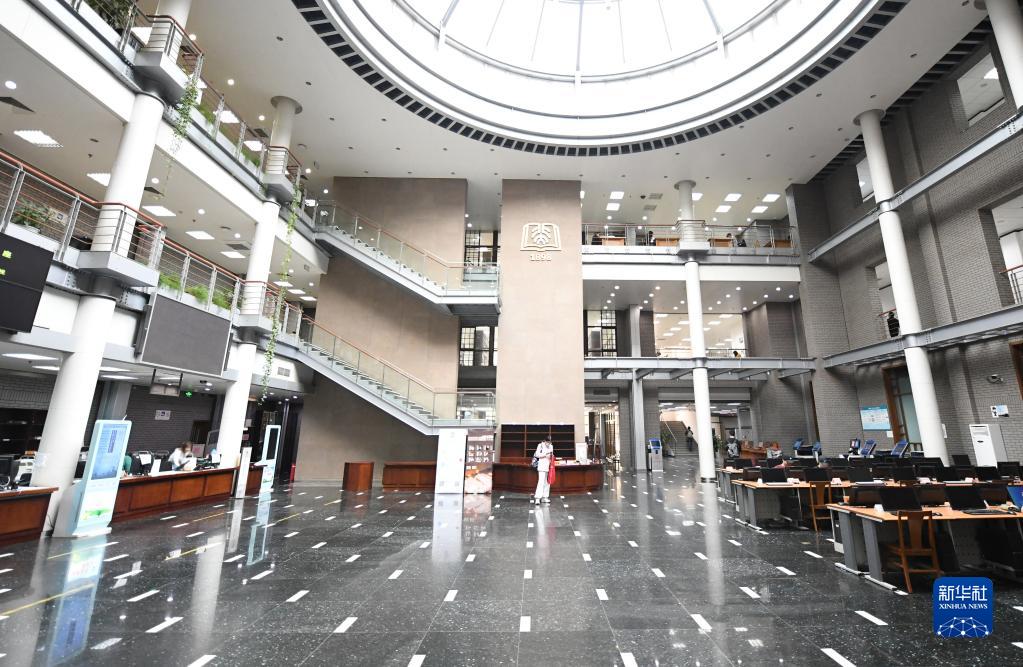 当美丽邂逅书香北京大学图书馆