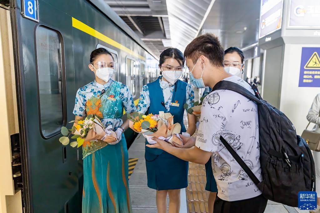 豪华旅游专列_大理到昆明豪华专列_火车旅游专列查询