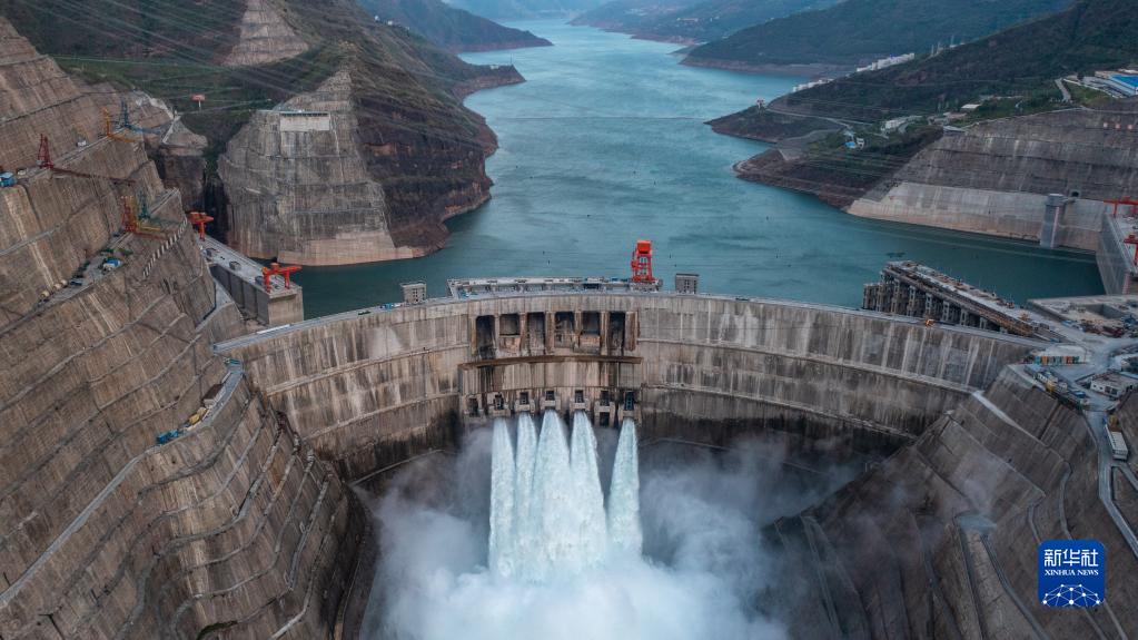 江河奔腾看中国丨大美长江为经济社会发展添翼-新华网