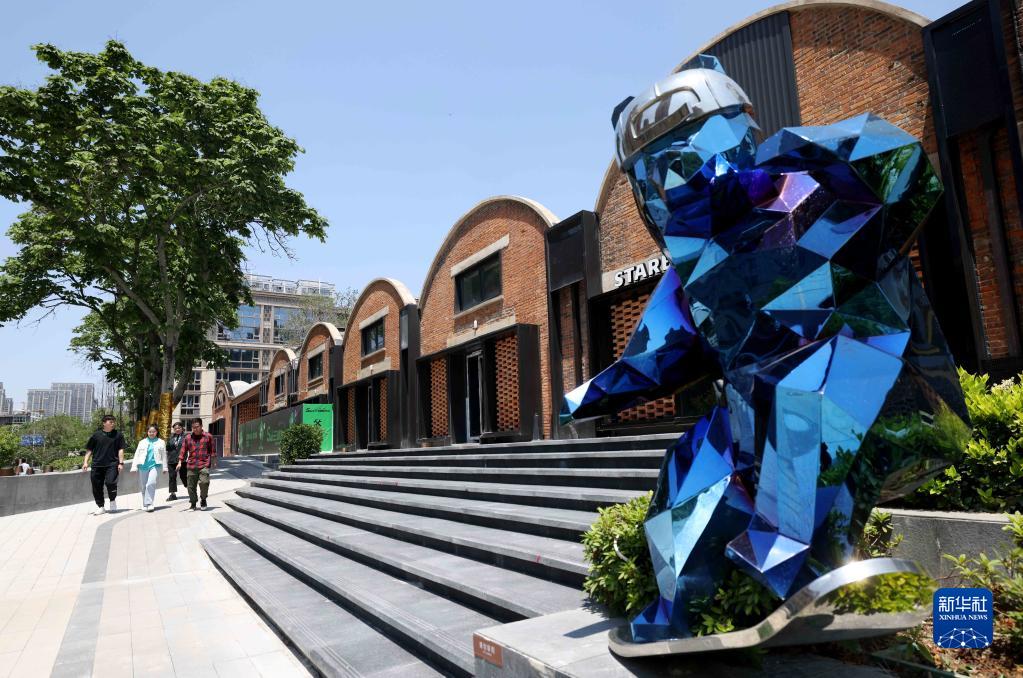 安徽合肥:巧用老工业厂房 打造文创艺术街区-新华网