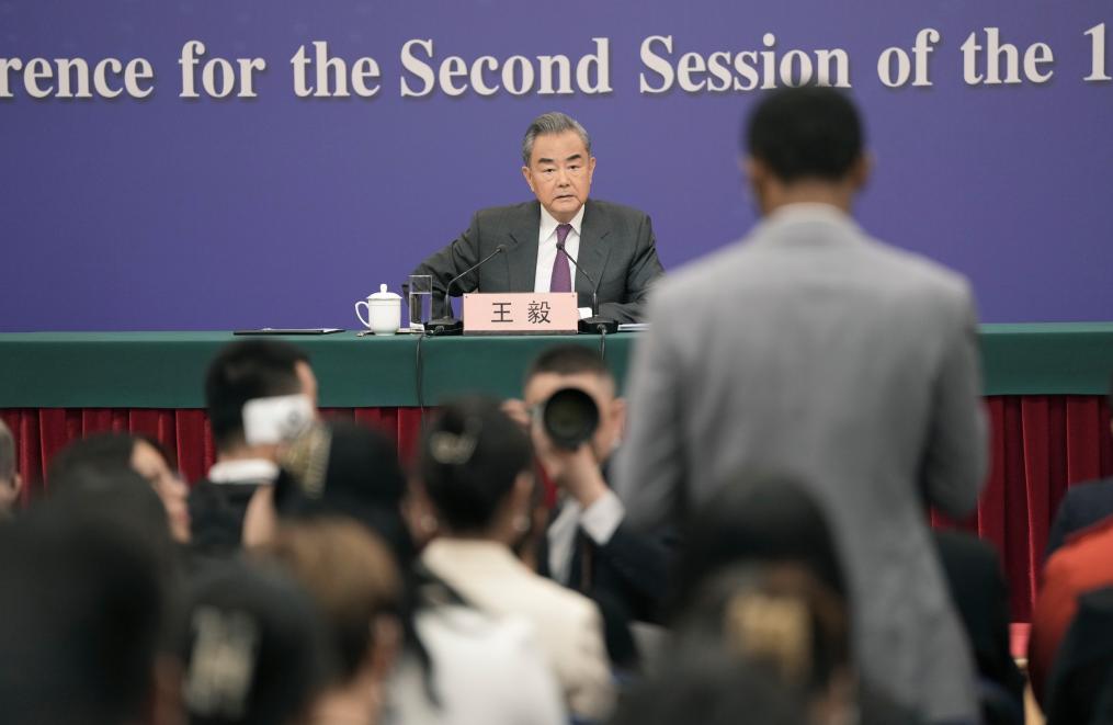 王毅回答中外记者提问_2024全国两会大型融媒体专题_新华网