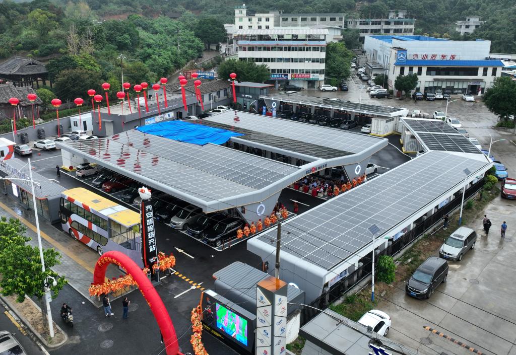 巴卫生部门:以军袭击加沙地带已造成7326人死亡-新华网