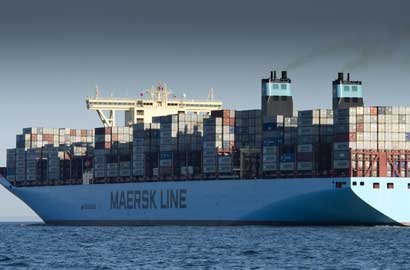 世界最大集装箱船抵达法国勒阿弗尔港口