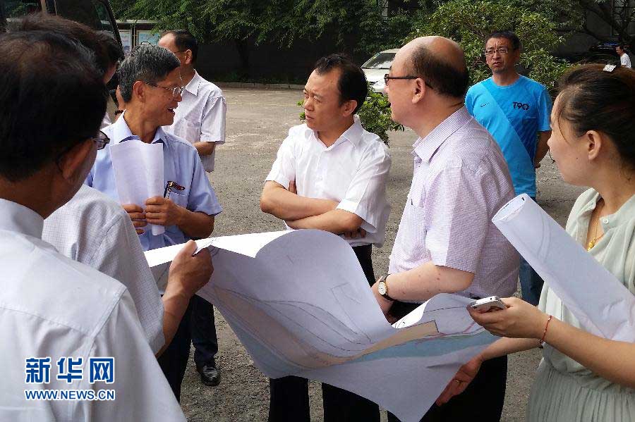 接没接地气,评判权在群众心里——记辽宁省鞍山市立山区委书记孙巨先