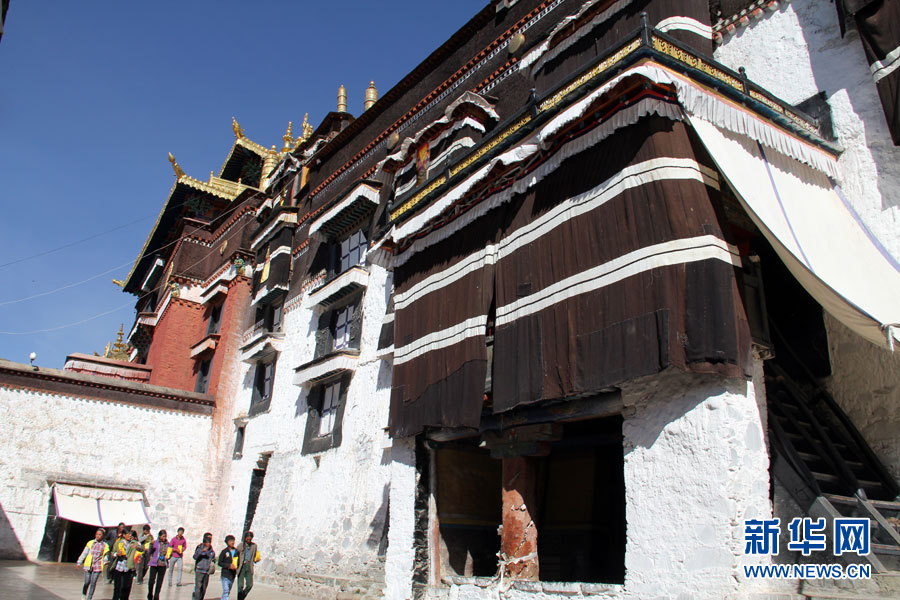 走进扎什伦布寺:守护文物 传承文明