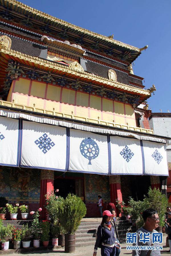 走进扎什伦布寺守护文物传承文明