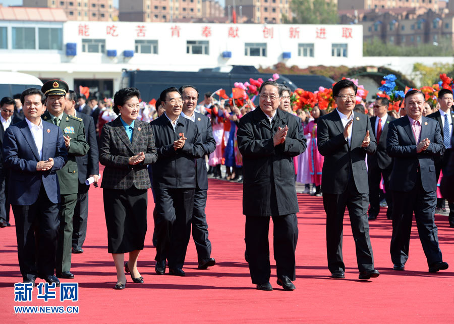 常委,全国政协主席俞正声为团长的中央代表团,在参加完新疆维吾尔自治