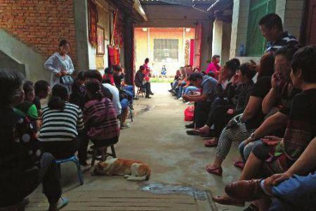 揭秘&ldquo;神仙&rdquo;骗局：自称骊山老母 访客排到大门