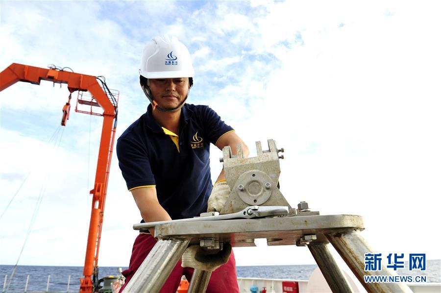 专访:打造专业的海上调查试验队——访"彩虹鱼"团队高级工程师吴学文