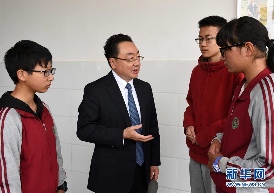 来自云南的全国政协委员焦家良,经常深入楚雄,临沧,保山,普洱,迪庆等