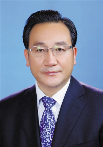 中共宁夏回族自治区第十二届委员会常委简历