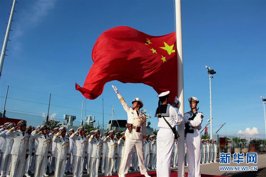 驻港部队各军营举行升旗仪式庆祝香港回归祖国20周年
