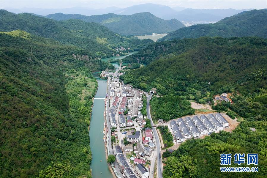 （砥砺奋进的五年&middot;绿色发展 绿色生活&middot;图文互动）（1）浙江桐庐芦茨村：&ldquo;滤&rdquo;水&ldquo;清&rdquo;山变金山银山