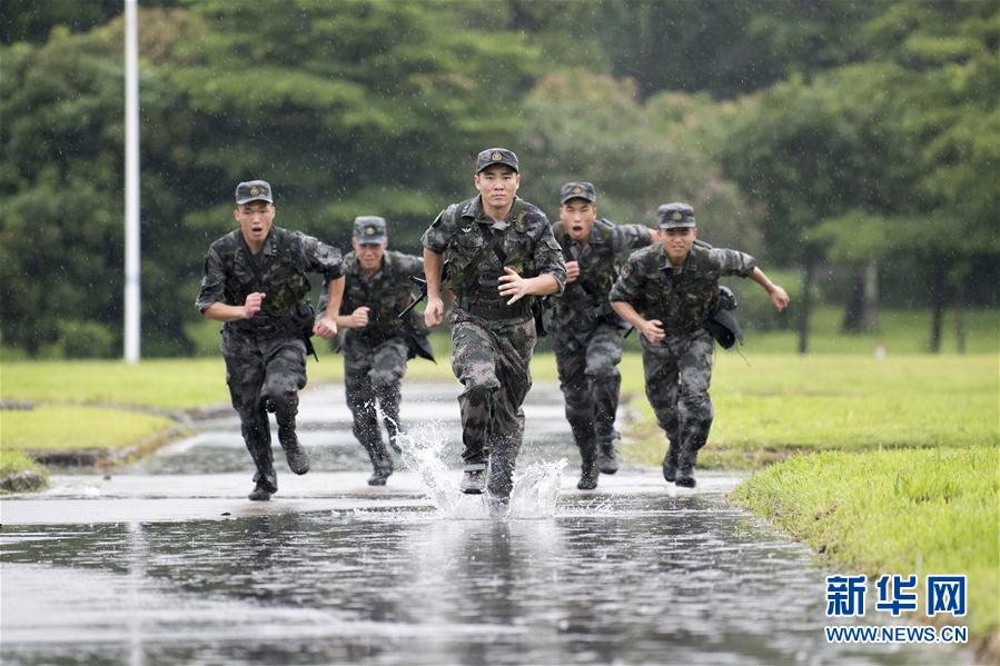 一名强军标兵的精武之路——记陆军第74集团军某合成旅"黄草岭功臣连"