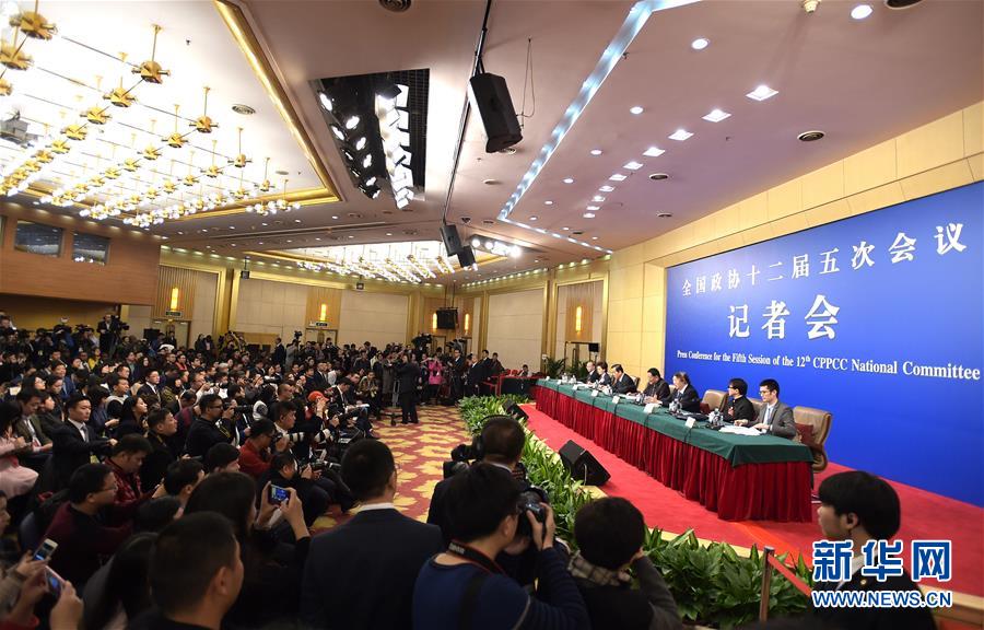 （两会）（3）政协委员谈坚定文化自信讲好中国故事