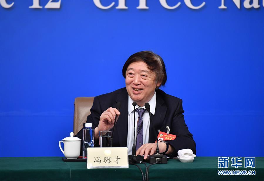 （两会）（5）政协委员谈坚定文化自信讲好中国故事