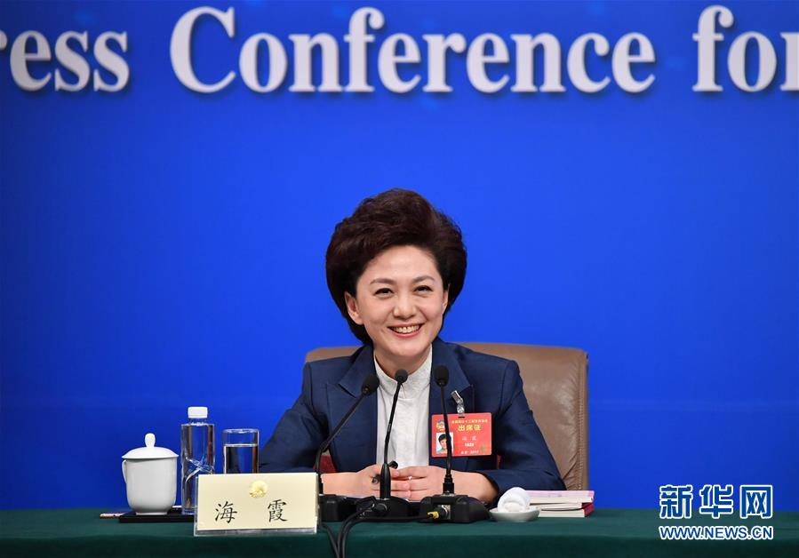 （两会）（6）政协委员谈坚定文化自信讲好中国故事
