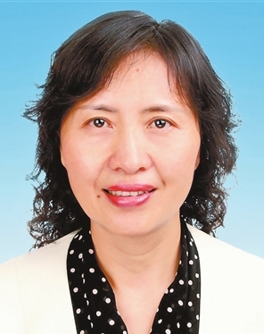 李江当选云南省政协主席