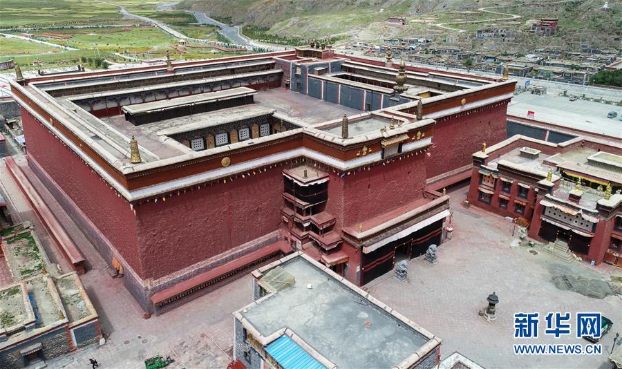 西藏萨迦寺掠影