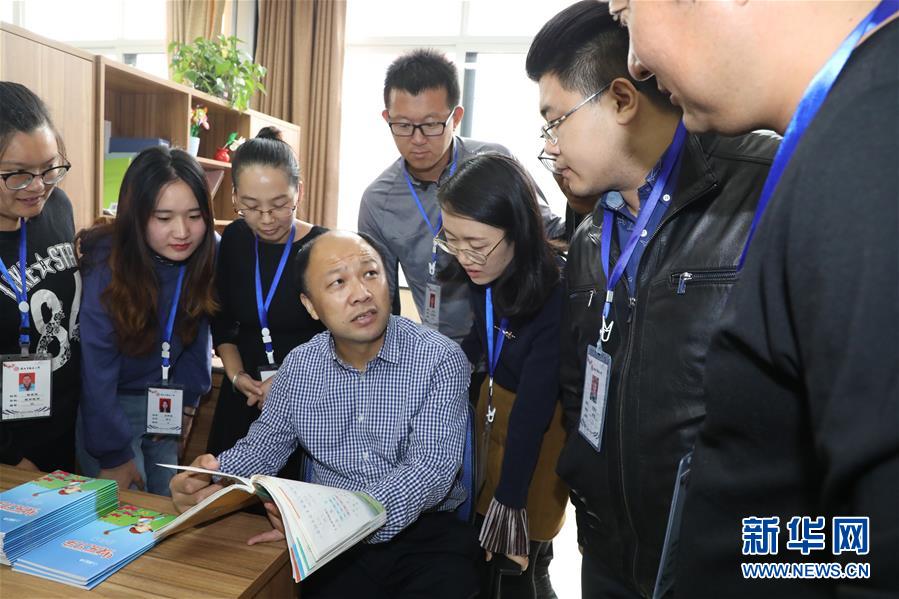 （新时代担当作为典型风采&middot;图文互动）门盛庆：&ldquo;点子书记&rdquo;振兴乡村有&ldquo;门道&rdquo; 