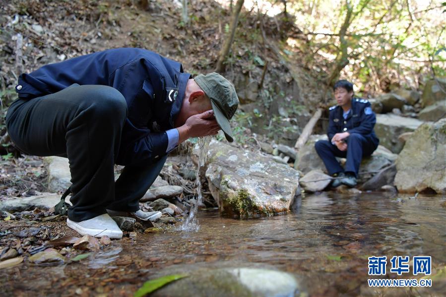 （新春走基层&middot;图文互动）（3）一座山，一辈子&mdash;&mdash;走进赣江源