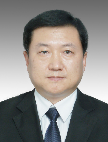 在职大学学历,现任营口市站前区委书记,拟任鞍山市委委员,常委,并提名