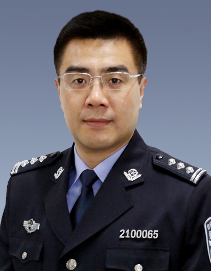 现任辽宁省监狱管理局党委委员,政治部主任,拟任葫芦岛市委委员,常委